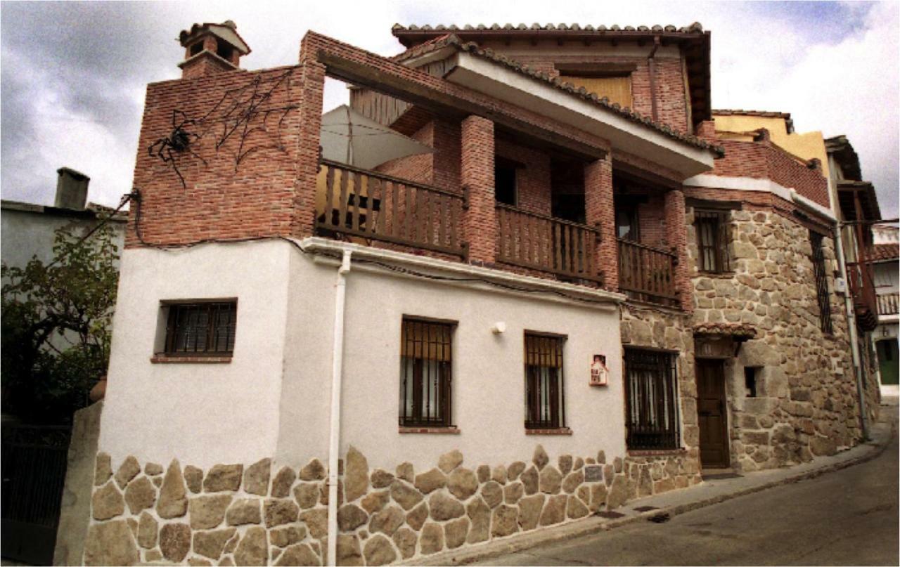Casa Rural La Arana Piedralaves Exterior foto