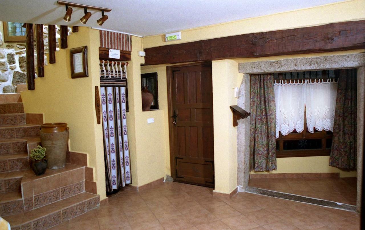 Casa Rural La Arana Piedralaves Exterior foto