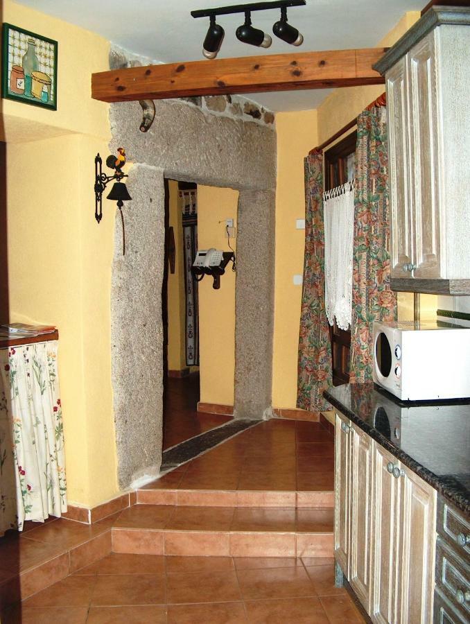 Casa Rural La Arana Piedralaves Exterior foto