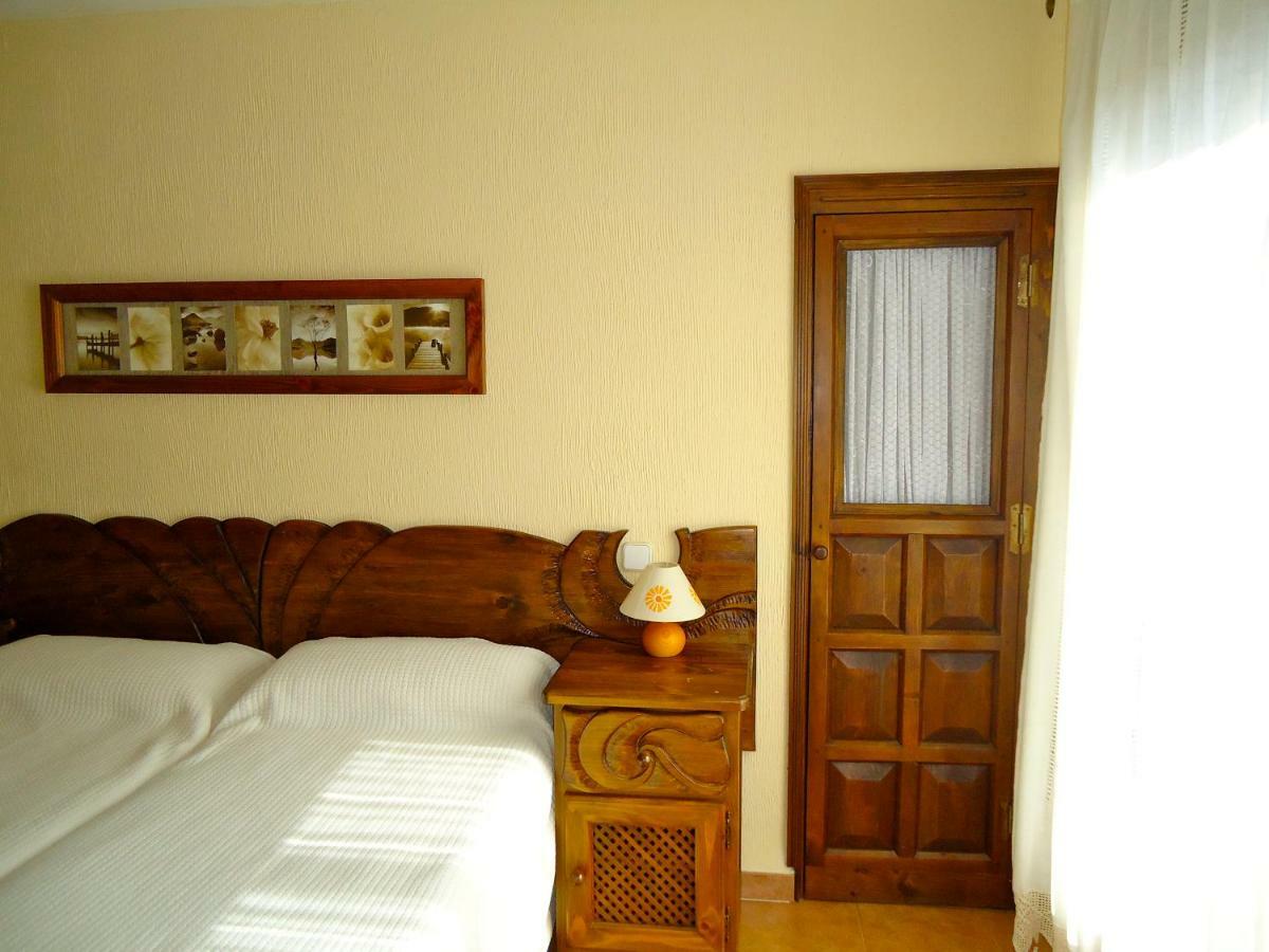 Casa Rural La Arana Piedralaves Exterior foto